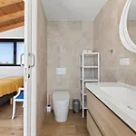 Dom wakacyjny La Tabaiba- Bright Open Spaces, Private & Heated Pool La Oliva