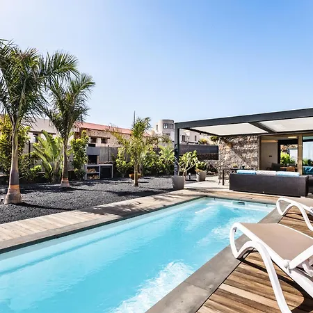 Dom wakacyjny La Tabaiba- Bright Open Spaces, Private & Heated Pool La Oliva