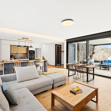 Hébergement de vacances La Tabaiba- Bright Open Spaces, Private & Heated Pool La Oliva