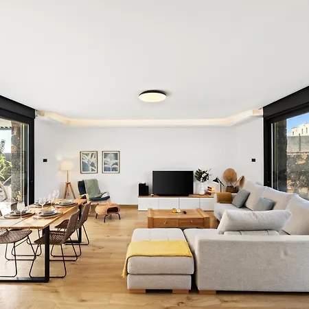 La Tabaiba- Bright Open Spaces, Private & Heated Pool *