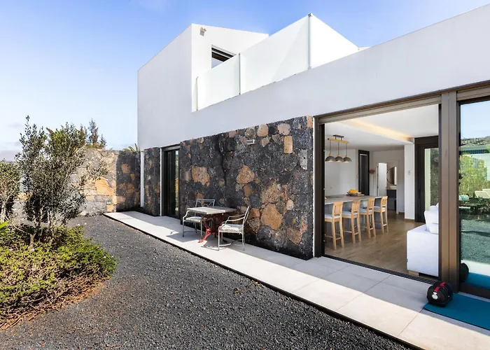Nyaraló La Tabaiba- Bright Open Spaces, Private & Heated Pool