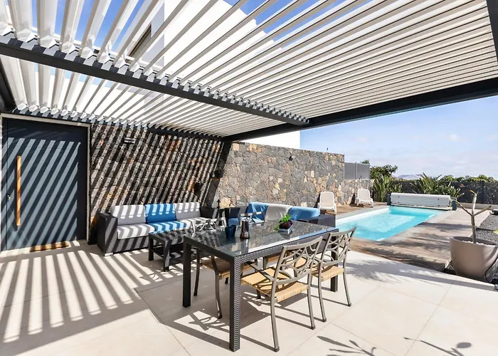 Nyaraló La Tabaiba- Bright Open Spaces, Private & Heated Pool *