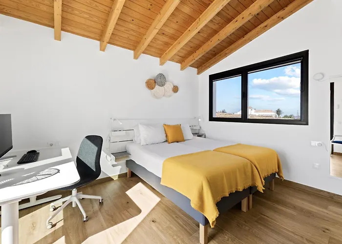 Nyaraló La Tabaiba- Bright Open Spaces, Private & Heated Pool